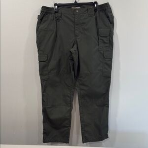 5.11 Tactical Green Cargo Pants with Relaxed Fit Size 20 EUC